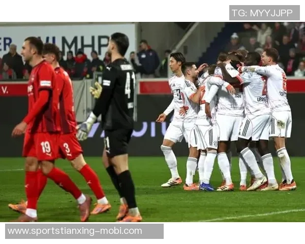 拜仁德甲八连胜势不可挡30球领跑第二第三仅负于拜仁 拜仁德甲八连胜势不可挡30球领跑第二第三仅负于拜仁