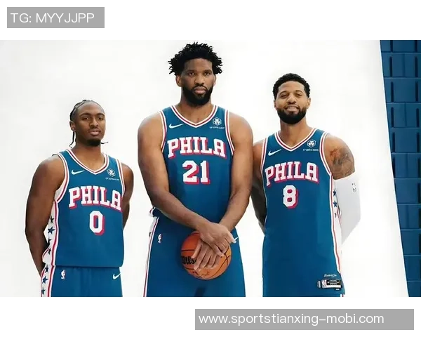 马克西被视为球队核心他的表现赢得全队信任与支持 马克西被视为球队核心他的表现赢得全队信任与支持